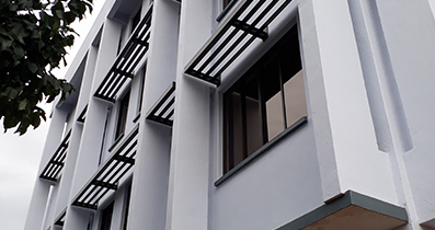 Sun louvres. Pharmaceutical laboratory, Lilongwe